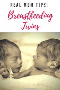 11 tips and tricks for breastfeeding twins! Here the best tips from a real breastfeeding twin mom to help you on your nursing journey. #breastfeeding #breastfeedingtwins #nursing #nursingtwins #breastfeedingtips #breastfeedingtwinstips #feedingtwins #twintips #newborntwins Team-Cartwright.com