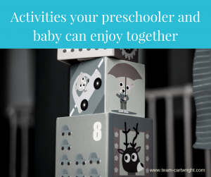 It can be hard to find things to entertain both your baby and your older child. But there is a lot you can do with both with minimal effort on your part as a mom. Here are 10 activities to do with a baby and a toddler. Toddler activity | Baby activity | Sibling activity | Preschooler activity | Family Fun #toddler #preschooler #baby #simple #activity #no #mess #easy Team-Cartwright.com