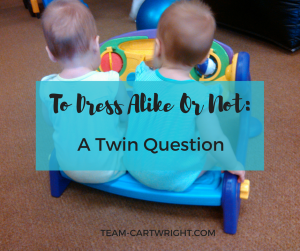 Should twins be dressed alike? Here are some pros and cons to dressing your infant twins alike.