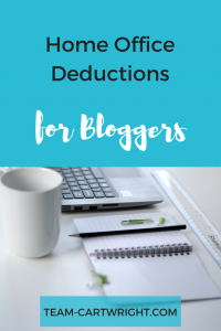 How to determine if you qualify for and how to calculate home office deductions for bloggers. #blog #bookkeeping #smallbusiness #taxes 