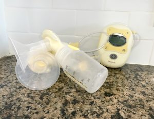 Being able to pump breast milk is wonderful. But that doesn't mean it is an easy way to feed babies. Here are the realities of exclusively pumping. #pumping #baby #breastmilk Team-Cartwright.com