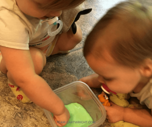 The science of slime! Is it a solid or liquid? How is it made? Learn all this and find the best slime recipes. #slime #recipes #science #stem #sensory #activities Team-Cartwright.com