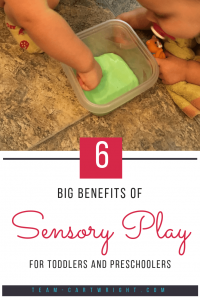 Sensory play isn't just a trend. It has real benefits for kids. Here are 6 was sensory play builds brains. Plus learn easy activities you can do right now! #sensory #play #benefits #learning #activity #toddlers #preschoolers #kids Team-Cartwright.com