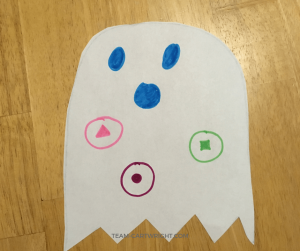Easy and fun Halloween learning craft for toddlers and preschoolers! Make cute ghosts and practice numbers, letters, and more! Simple, fun, educational, and fast. #learning #craft #activity #Halloween #ghost #kids #numbers #letters #shapes #preschooler #toddler Team-Cartwright.com