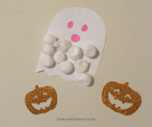 Easy and fun Halloween learning craft for toddlers and preschoolers! Make cute ghosts and practice numbers, letters, and more! Simple, fun, educational, and fast. #learning #craft #activity #Halloween #ghost #kids #numbers #letters #shapes #preschooler #toddler Team-Cartwright.com