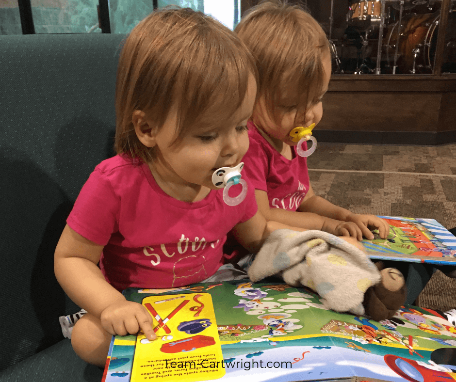 Twin Toddler Schedule Learn what a day in the life of two-year-old twins is like. And get a sample schedule to help bring order to your day with twins! #TwinSchedule #BabywiseSchedule #BabywiseTwins #Twins #ToddlerTwins #2YearOldTwins Team-Cartwright.com