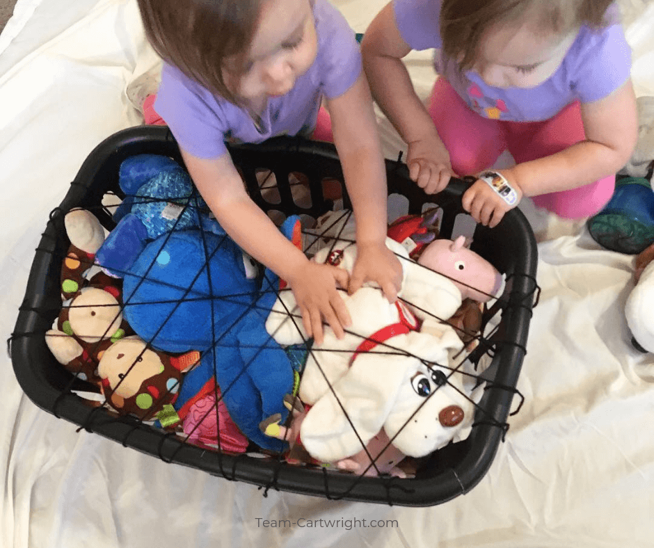 Toddler games & play ideas